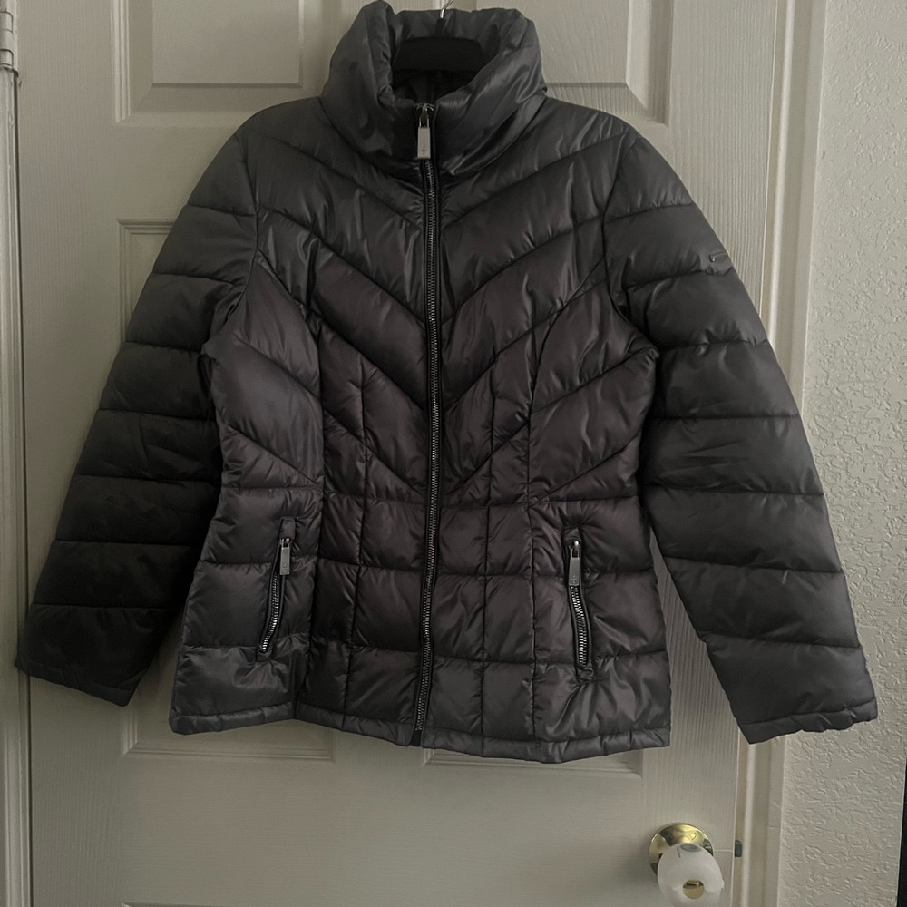 Kenneth Cole women puff Jacket